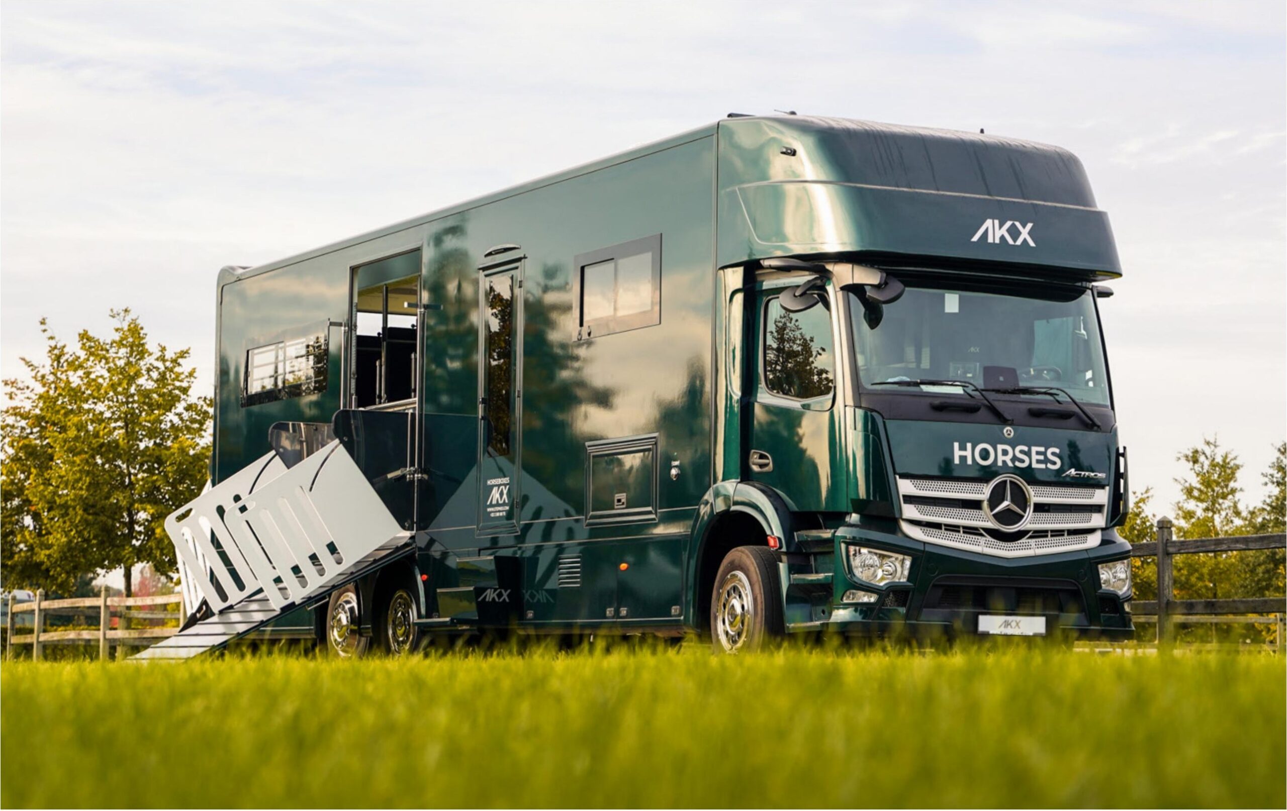 AKX Mercedes Actros S 2540, előlnézetből